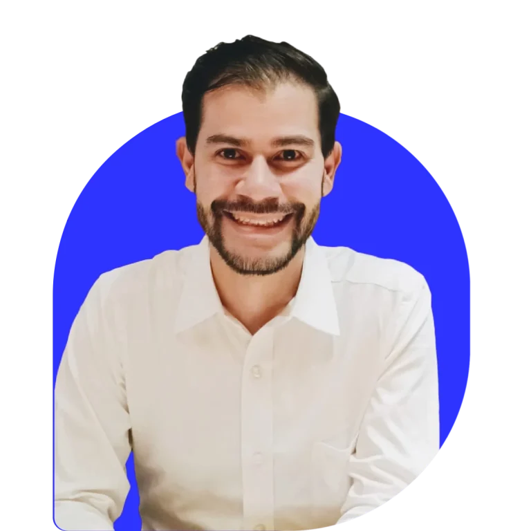 Sebastián<br>Velásquez